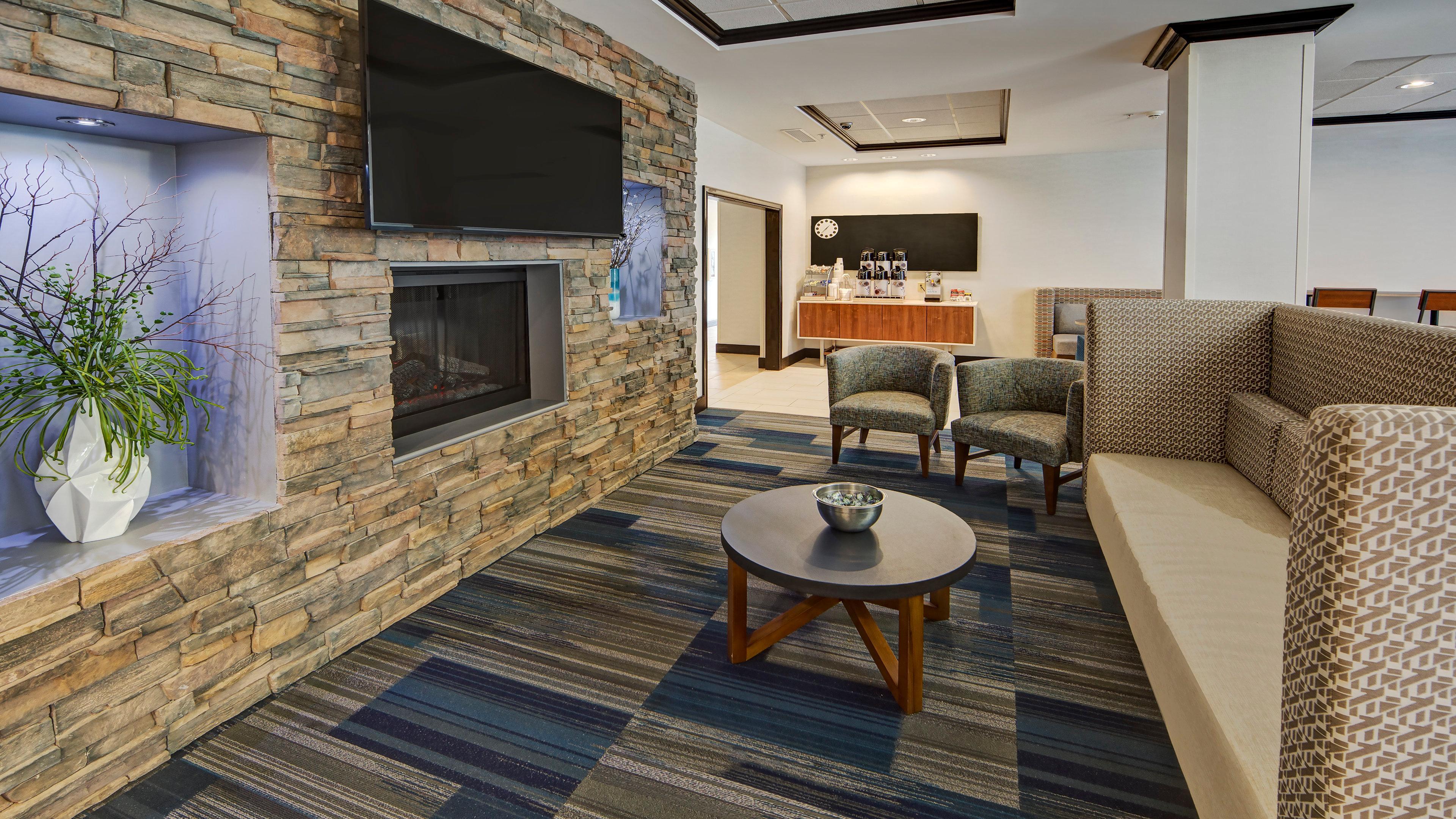 Holiday Inn Express & Suites Cookeville By Ihg Exterior foto