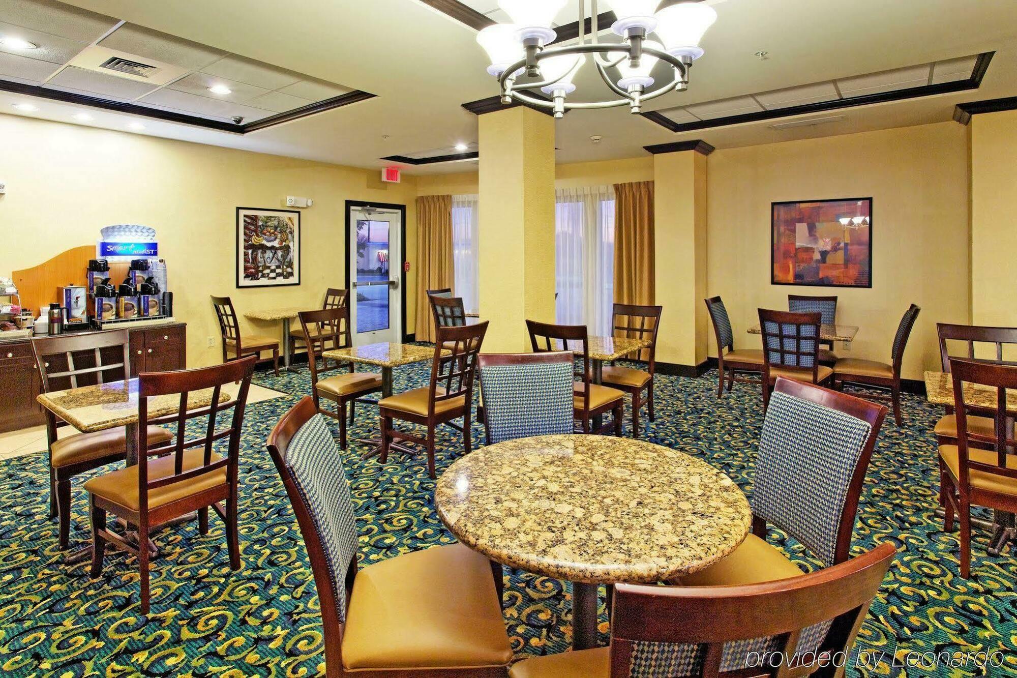 Holiday Inn Express & Suites Cookeville By Ihg Restaurant foto